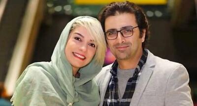 الیکا عبدالرزاقی با کروات به سفارت ژاپن رفت