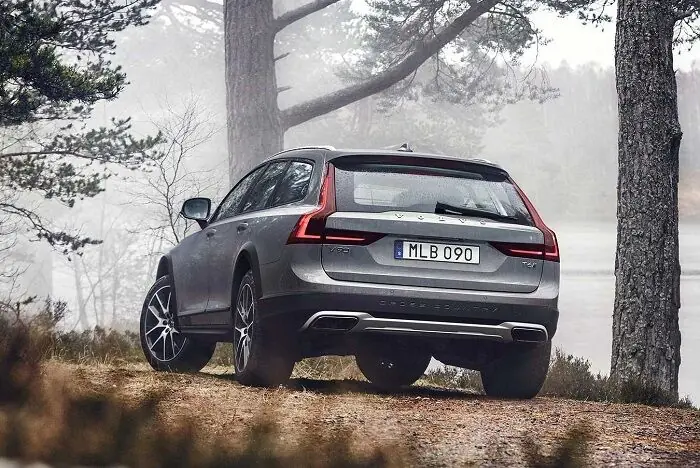  ولوو XC70؛ وارداتی جدید بازار چه آپشن‌هایی دارد؟