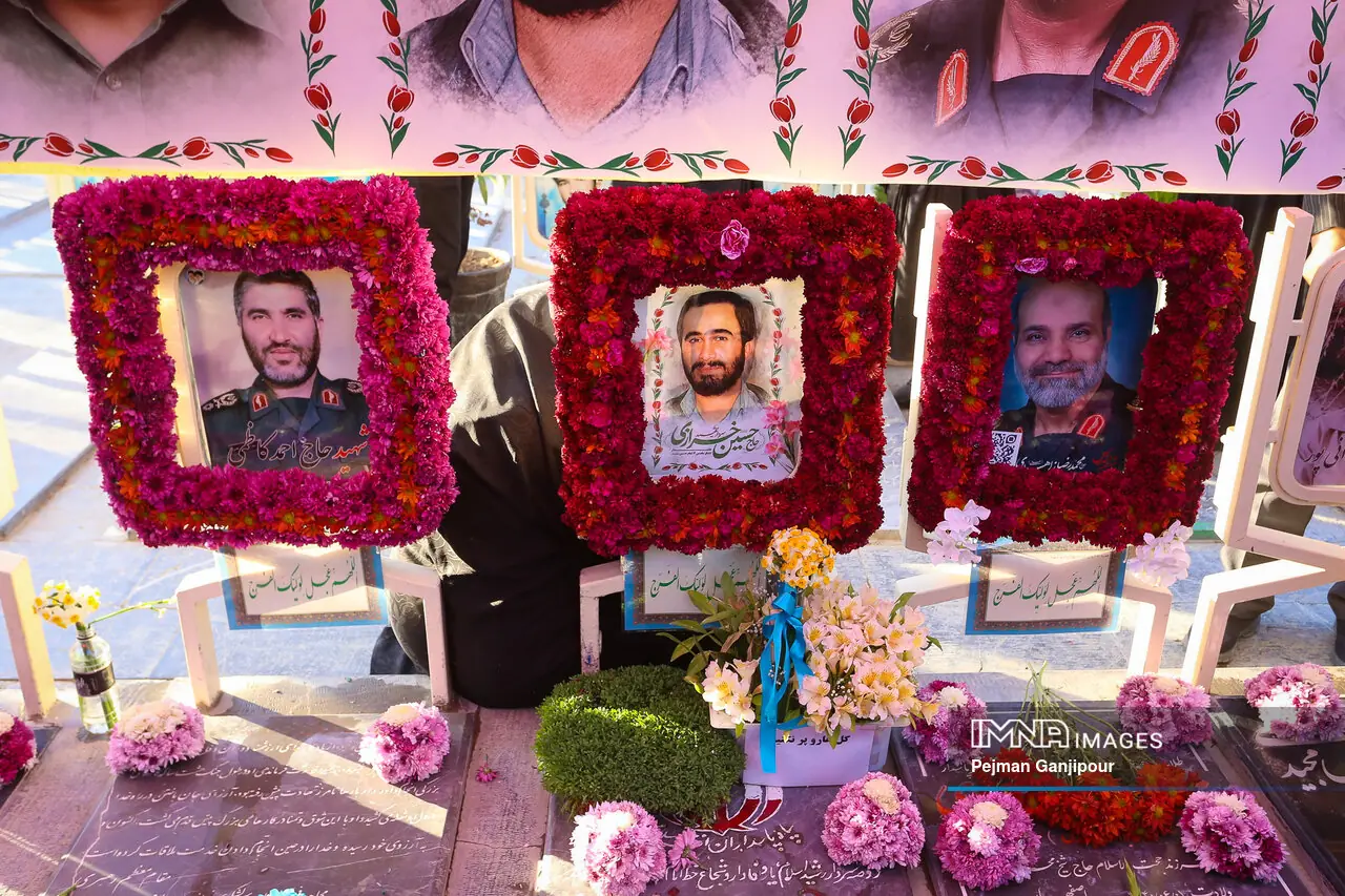 چهره شهید خرازی در بزرگراه شهید دستجردی اصفهان ماندگار شد