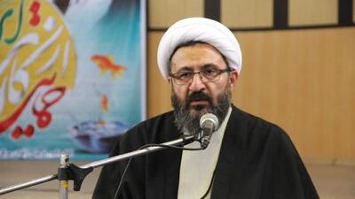 مجتهد شبستری: رفراندوم برای «دفاع از وطن» بیمعناست/ تفکر روحانی، سازش و وادادگی در برابر استکبار جهانی است/ امروز ما جنگ نمیکنیم، بلکه از کشوری که مورد هجوم واقع شده دفاع میکنیم/ استکبار با عقبنشینی ما جلوتر میآید