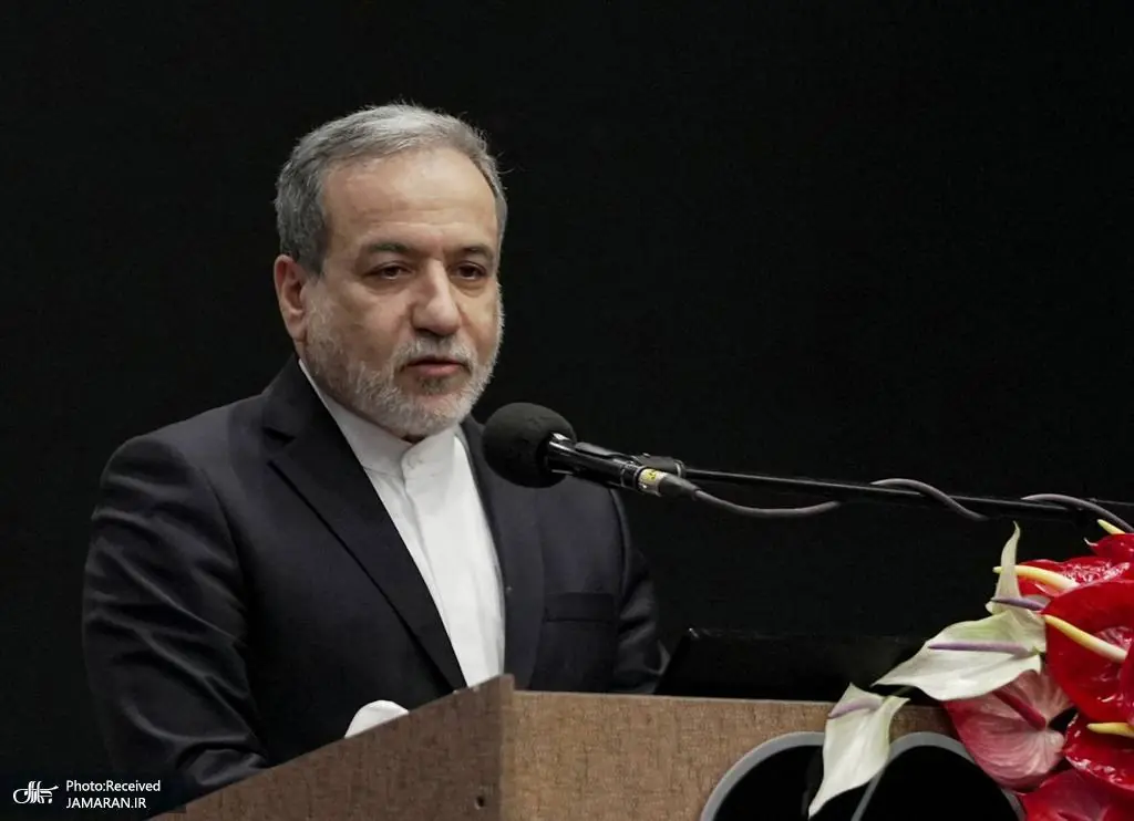  عراقچی: در خاورمیانه امنیت پایدار نمی‌تواند از بیرون منطقه دیکته شود/ آنچه جهان نیاز دارد، یک پارادایم جدید است؛ پارادایمی که در آن توسعه، بخشی از امنیت تلقی شود، حاکمیت کشورها محترم شمرده شود