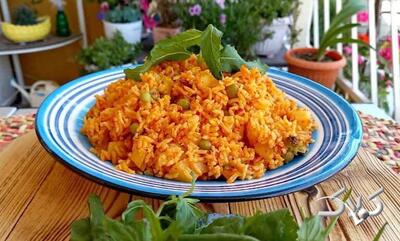 کته گوجه با نخودفرنگی؛ غذایی ساده با مواد اولیه در دسترس - مجله اینترنتی کولاک