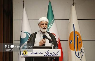 بینیاز: مدارس و مراکز علمی جزیره باید در شأن جایگاه کیش توسعه یابند
