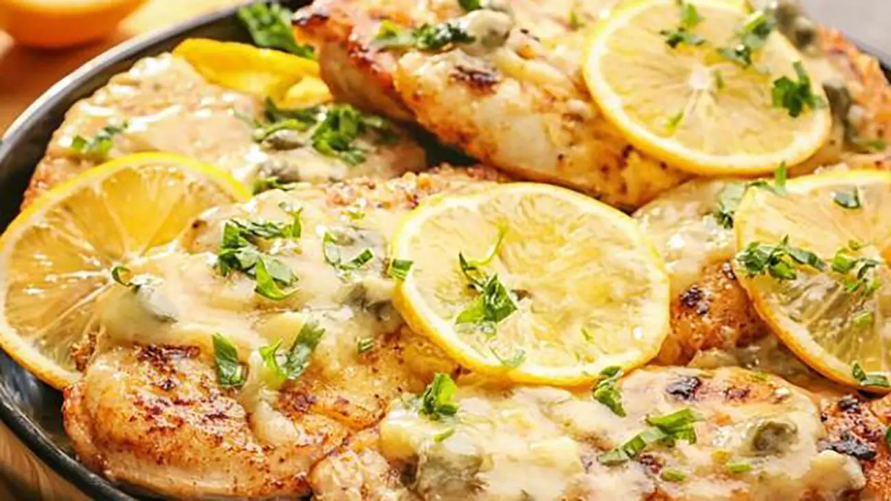طرز تهیه مرغ لیمویی با پنیر / شام متفاوت و خوشمزه برای امشب