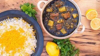 طرز تهیه خورشت کرفس با گوشت؛ خورشتی خوش عطر، جاافتاده و مجلسی مثل رستوران