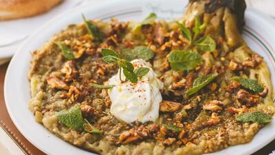 طرز تهیه بورانی بادمجان؛ پیش غذای خوشمزه و مجلسی با طعم دودی و سیر