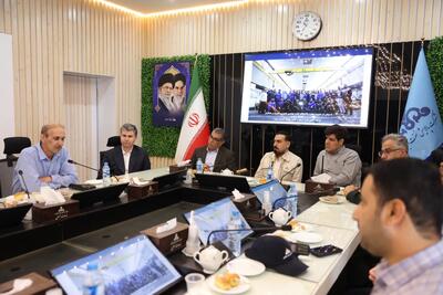 نصب ۱۴ جرثقیل مدرن در کارگاه مرکزی پالایش نفت آبادان به پایان رسید