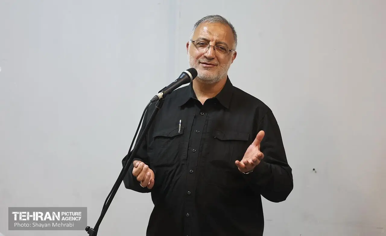  اتوبوس‌ها در بندرعباس تخلیه شده‌اند| آسیب آمریکا به ۱۸ اتوبوس چینی در حین انتقال به کشور