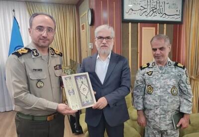  دیدار معاون نیروی انسانی ارتش با وزیر علوم، تحقیقات و فناوری