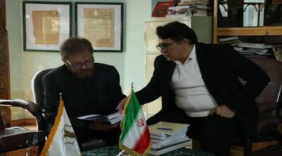 تفاهمنامه همکاری میان اداره کل کتابخانههای عمومی استان اردبیل و بنیاد ایرانشناسی استان اردبیل به امضا رسید