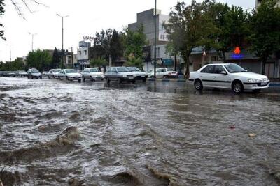 ۱۱ حوضه آبریز تهران از گیشا تا فرودگاه مهرآباد در مسیر سیلاب/برخی آبراههها در شهر گم شدند