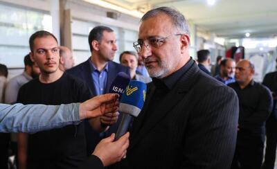  آسیب آمریکا به ۱۸ اتوبوس چینی در حین انتقال به کشور/ اتوبوس‌ها در بندرعباس تخلیه شده‌اند