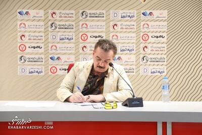  زنوزی و همان حرف‌های همیشگی؛ کسی حق دارد بگوید بالای چشمتان ابرو است؟