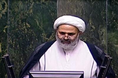  پژمانفر: مشکل معطلی کامیون‌ها در مرزهای شرقی بررسی شود