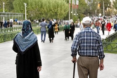 بازنشستهها دوباره میتوانند کار کنند؟ تکلیف مستمری و سوابق بیمهای چیست؟
