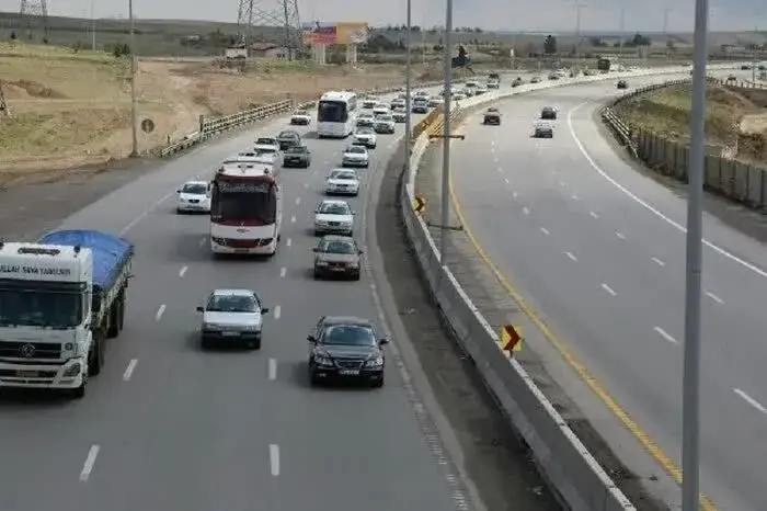  جزئیات ترافیک نیمه‌سنگین در ۴ محور مواصلاتی تهران و البرز