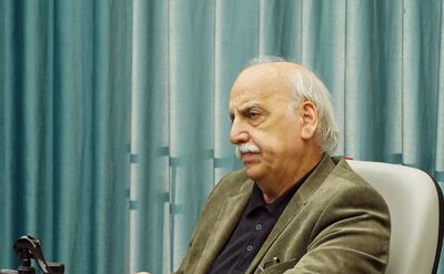  نظر عبده‌تبریزی درباره رشد اخیر بورس: بازار سهام یا در حال «پیش‌خور» کردن سودهای آینده است یا سرمایه‌گذاران تصورات خاصی از تورم آتی دارند - سرمایه و بورس