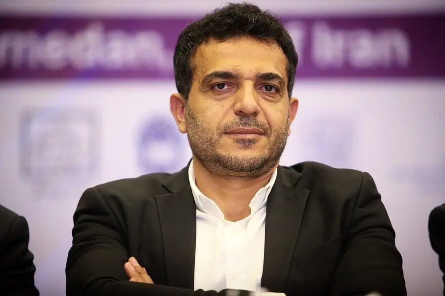 تقویت صندوقهای ارزی و طلا با هدف تامین مالی تولید، ایجاد اشتغال، کنترل تورم و مدیریت بازار ضروری است