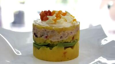  طرز تهیه کائوسا؛ سالاد سیب‌زمینی و مرغ به سبک پرویی