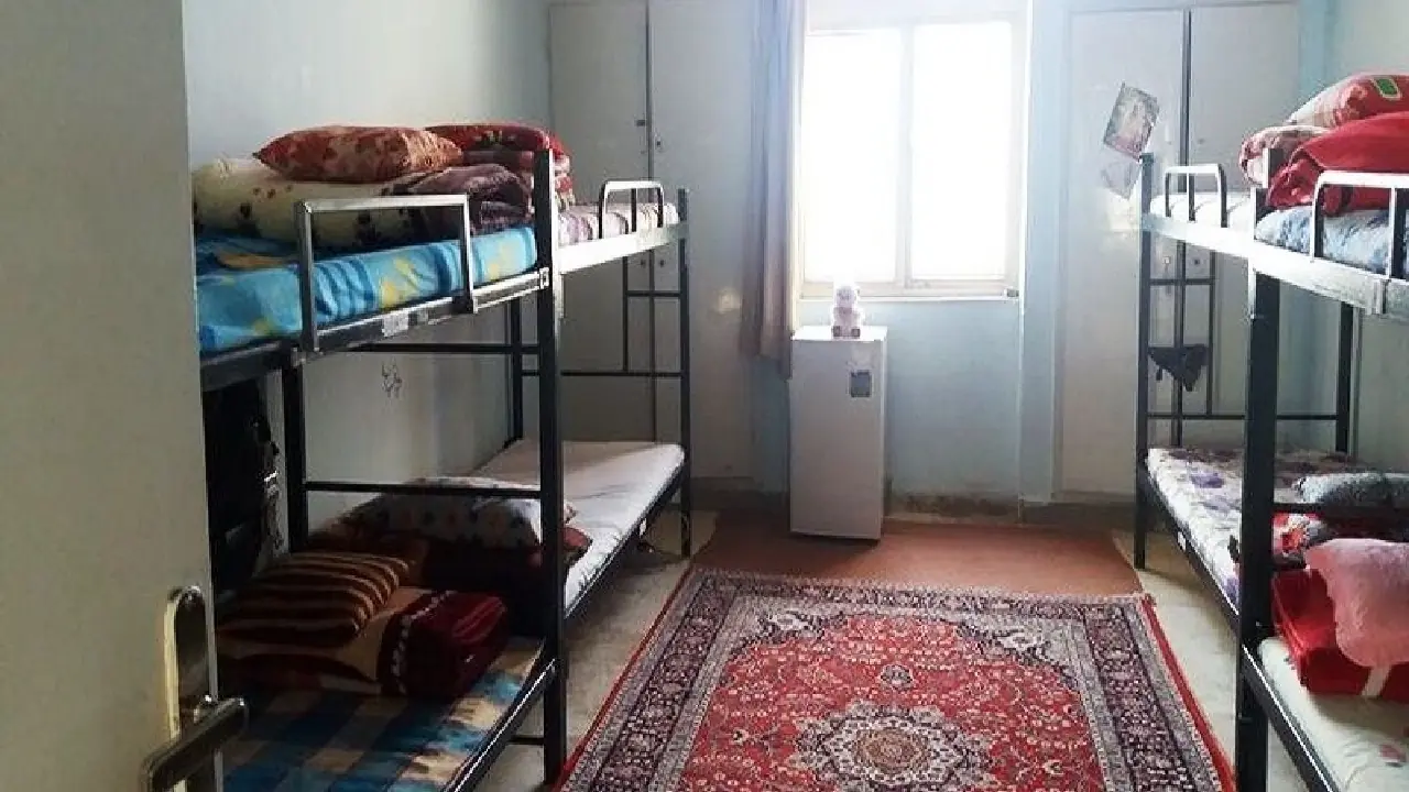 ساخت ۳۷ هزار تخت خوابگاهی در کشور نیمهتمام است