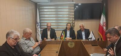  دهقان‌کیا: تامین اجتماعی با ساختار فعلی به   ناکجاآباد   می‌رود/ پزشکیان اصلاح ساختار و احیای شورای عالی را جدی بگیرد