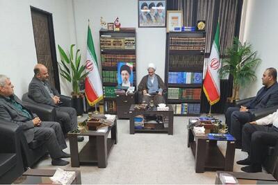 امام جمعه بندرعباس: هرمزگان در آموزش با استانهای برخوردار فاصله قابل توجهی دارد