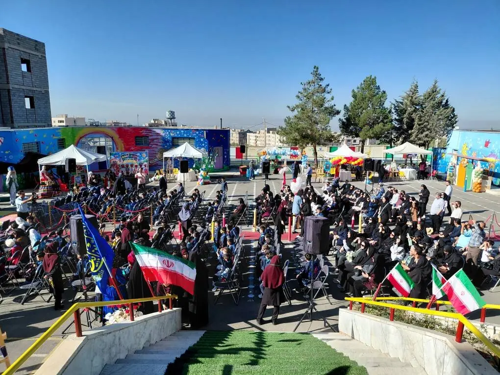 جشن شکوفهها در ۷۱ هزار مدرسه کشور برگزار شد