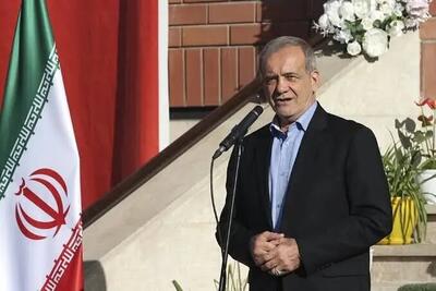  رئیس‌جمهور زنگ آغاز سال تحصیلی جدید را به صدا درآورد