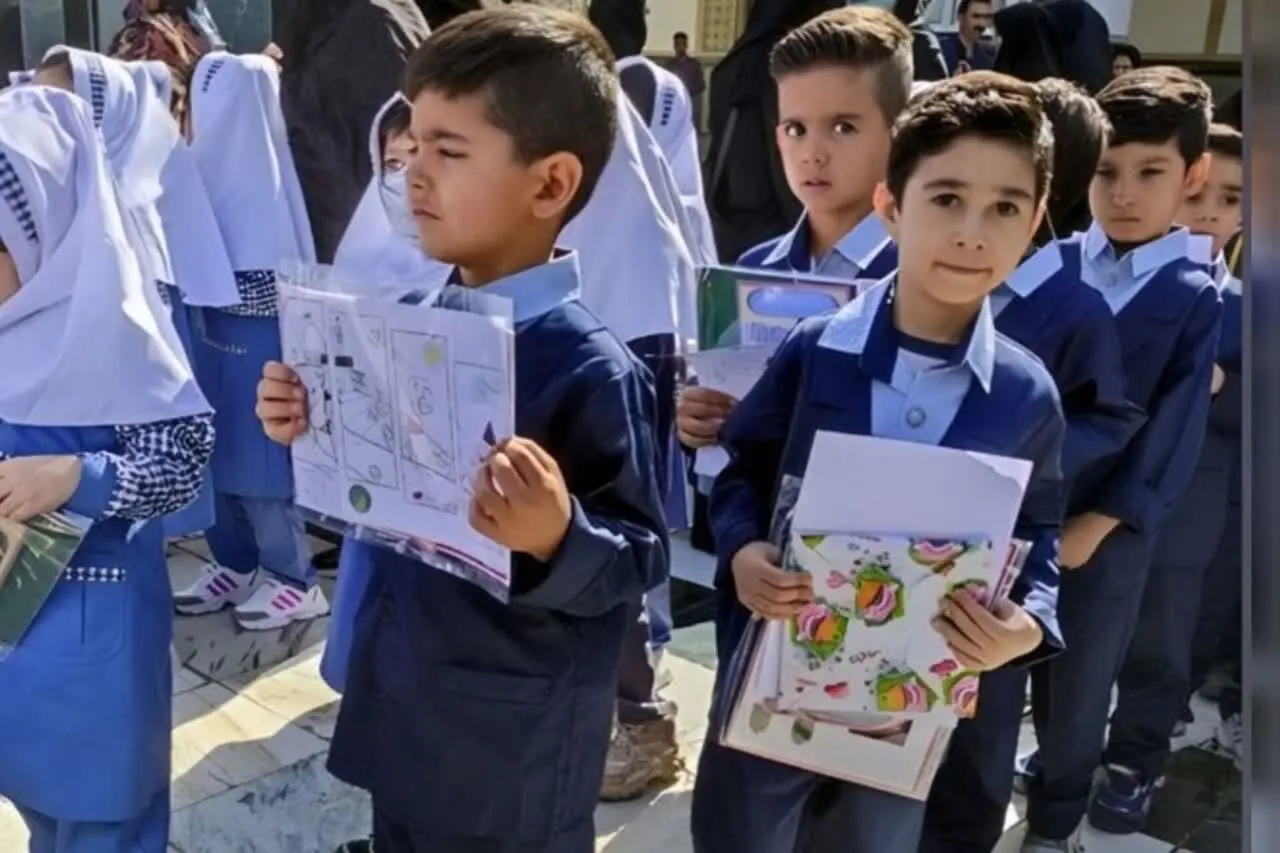 جشن شکوفهها در گلپایگان برگزار شد