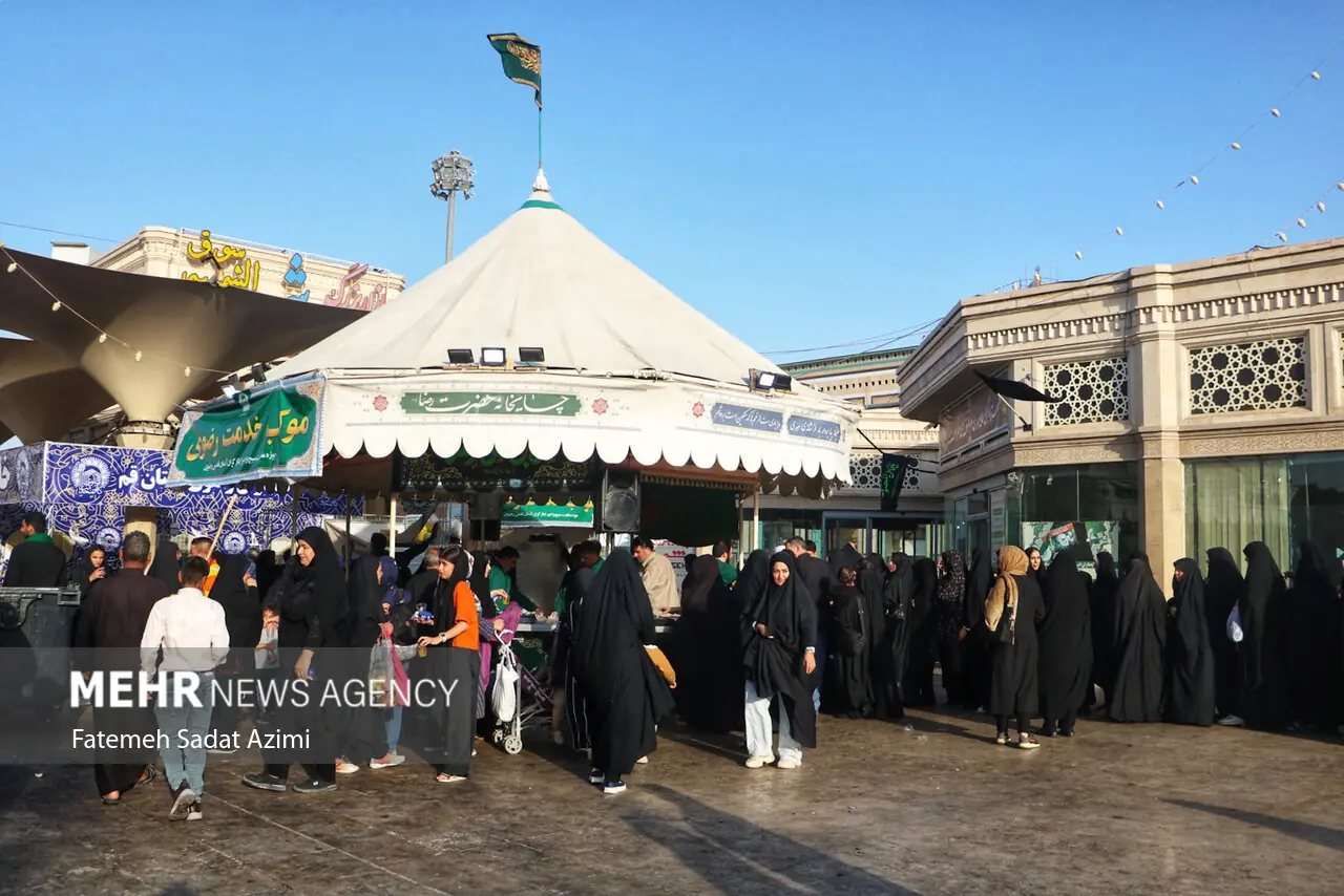 حضور مواکب هفت کشور درخدمترسانی به زائران درایام شهادت حضرت معصومه(س)