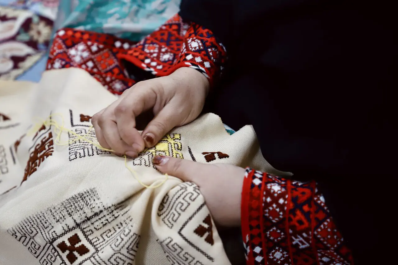 نخهایی که هنر خلق میکنند
