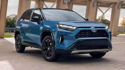 بررسی استهلاک و دوام باتری تویوتا RAV4 پس از ۳ سال کارکرد - پدال