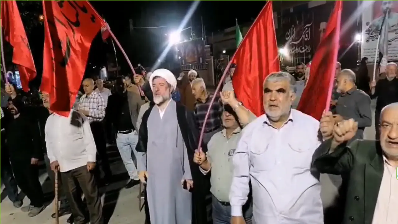 گوشههایی از شور و حال مردم انقلابی دیباج در قرارهای شبانه + فیلم