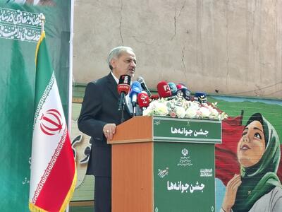 مهر متفاوتی را بدون رهبر و فرمانده شهید آغاز میکنیم