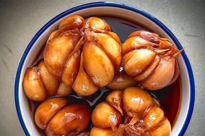  طرز تهیه سیرترشی گیلانی به روش قدیمی‌ها