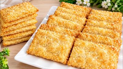 طرز تهیه بیسکویت ترد و لایه ای در ۱۰ دقیقه بدون تخم مرغ