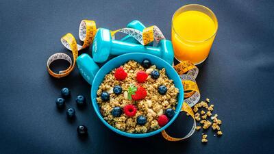  قبل از ورزش صبحگاهی چه بخوریم؟ گرانولا؛ یک انتخاب خوشمزه برای شروع پرانرژی روز