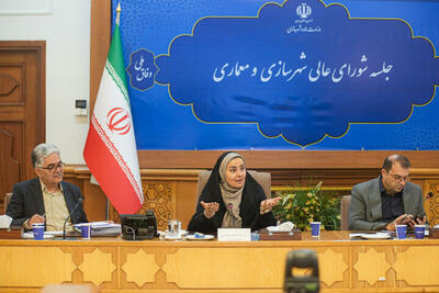  تاکید وزیر راه و شهرسازی بر صیانت از تخت جمشید و توجه به پیامدهای فرونشست در آن