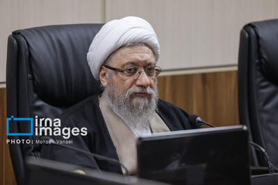آملی لاریجانی: دشمن همان اشتباه محاسباتی بعثیها را تکرار کرد