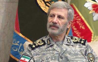 فرمانده کل ارتش: شهید نصیرزاده فرماندهای شجاع، مؤمن، متواضع و متشرع بود + عکس