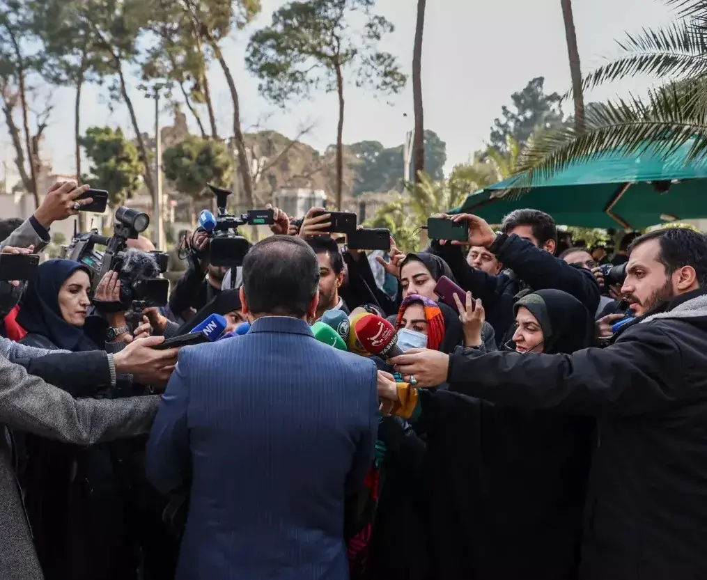 زمان افزایش حقوق کارمندان و بازنشستگان در سال ۱۴۰۳ مشخص شد/ واکنش وزیر میراث فرهنگی به پروژه پارک قیطریه