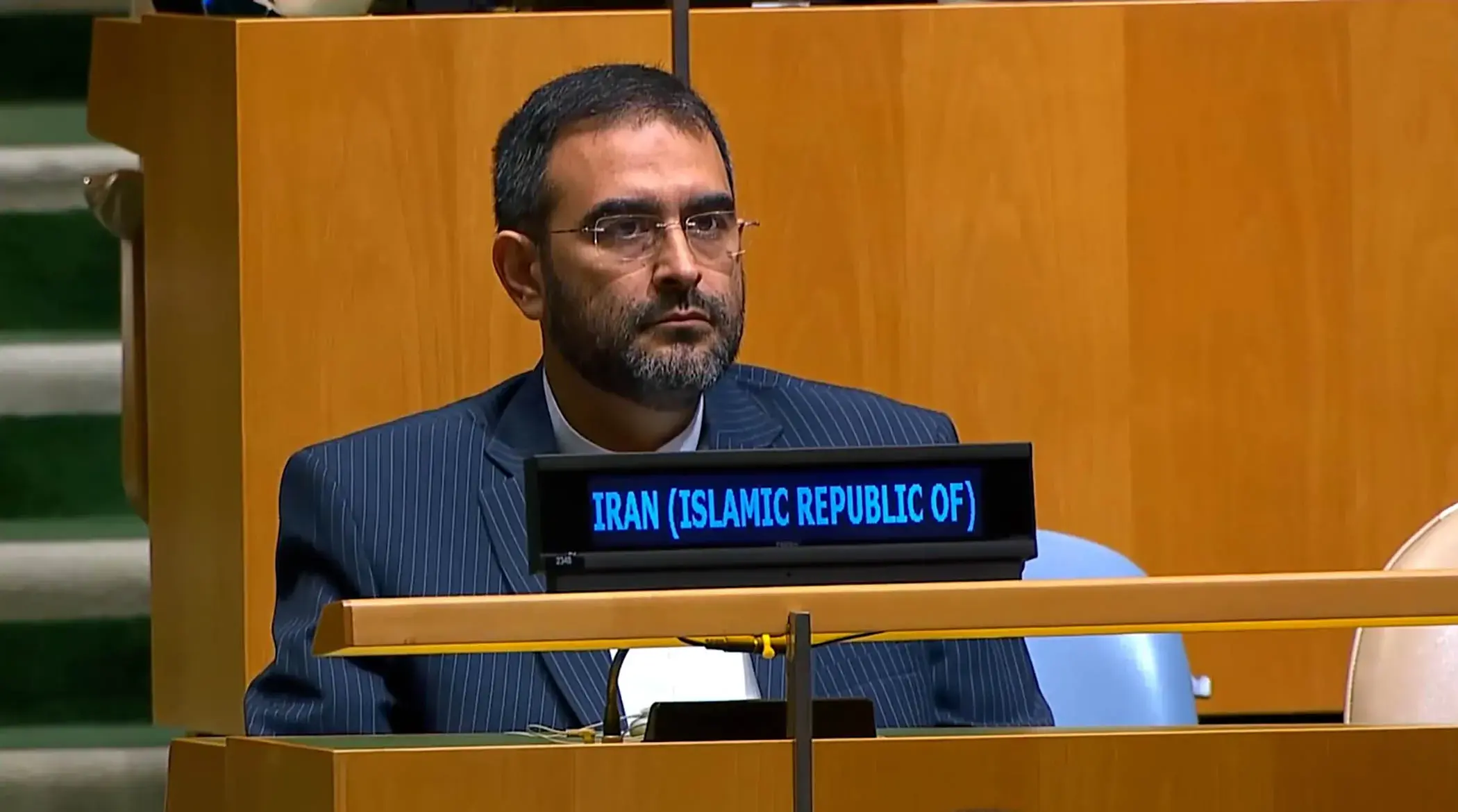  داماد وزیر سابق تنها عضو حاضر در سخنرانی ترامپ