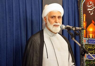 تاکید امام جمعه کیش بر ضرورت بازخوانی تجربههای دفاع مقدس - تسنیم