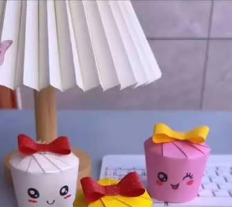  چطور یک لیوان کاغذی را به یک جعبه کادوی زیبا تبدیل کنیم؟ | آخرین خبر