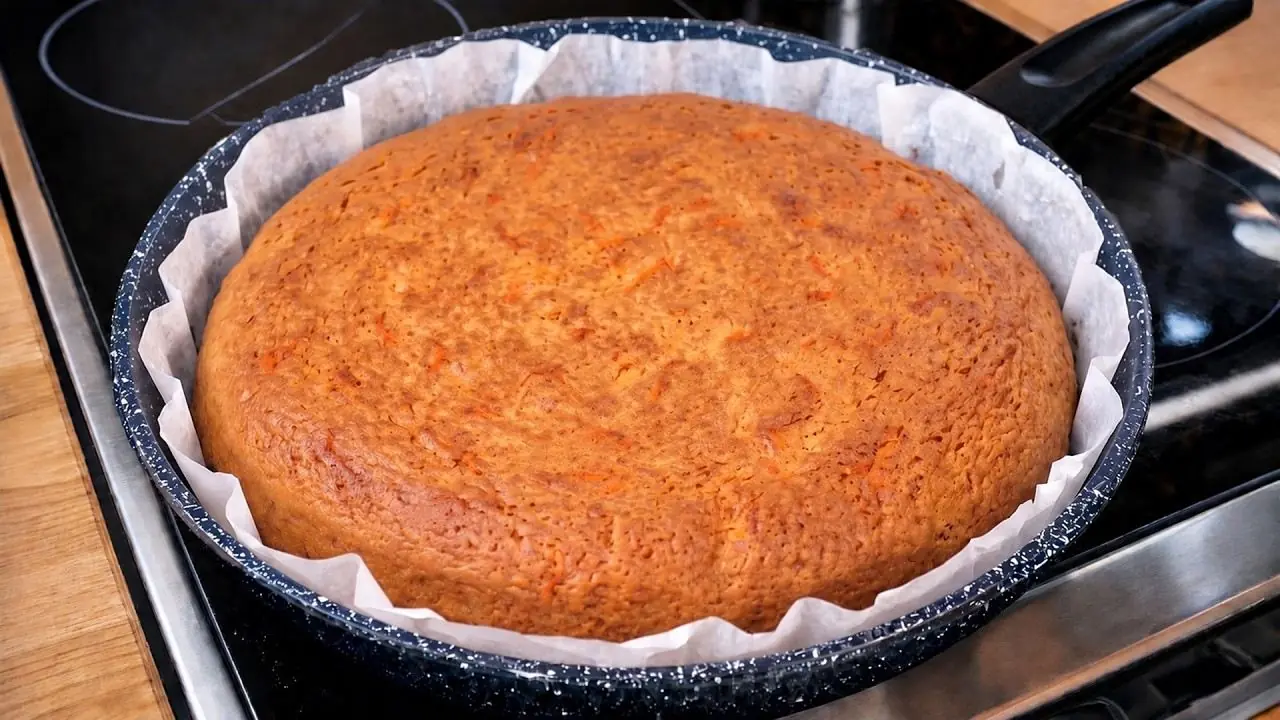 طرز تهیه کیک هویج تابه ای بدون آرد و بدون شکر بدون نیاز به فر