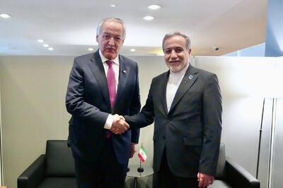  دیدار و گفتگوی عراقچی و همتای تاجیک خود