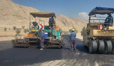 آسفالت و بهسازی معابر روستاهای کمبرخوردار کازرون توسعه مییابد