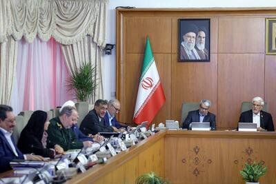  عارف: آمریکا برای مذاکره با ایران به واسطه متوسل می‌شود