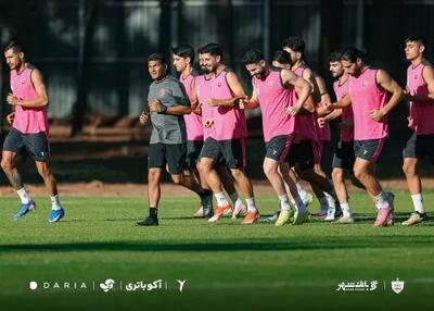  تصویر حضور حسین ابرقویی در تمرینات پرسپولیس