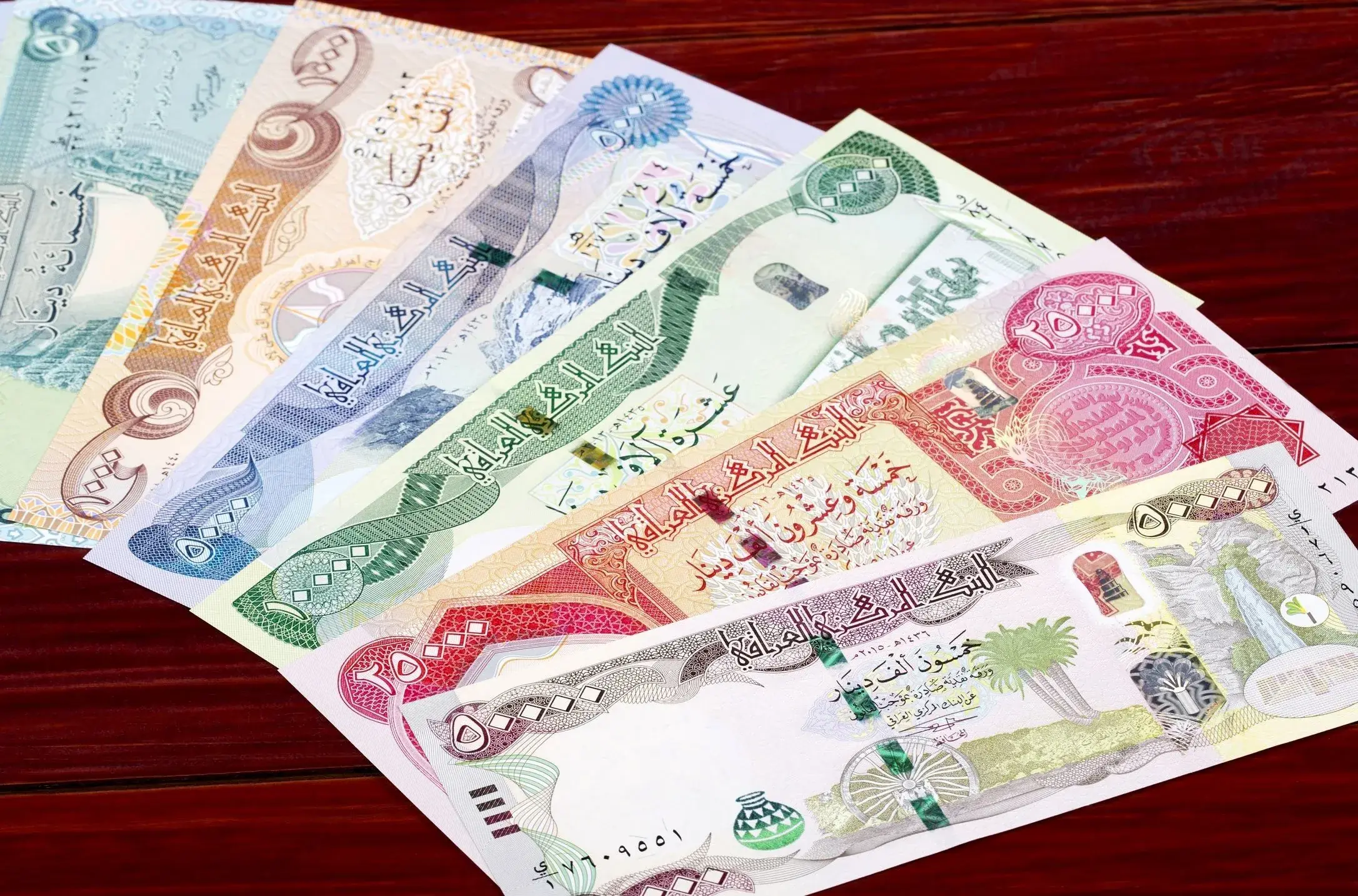 قیمت دینار عراق امروز اول مهر؛ اختلاف ۸ هزار تومانی بالاترین و پایینترین نرخ خرید